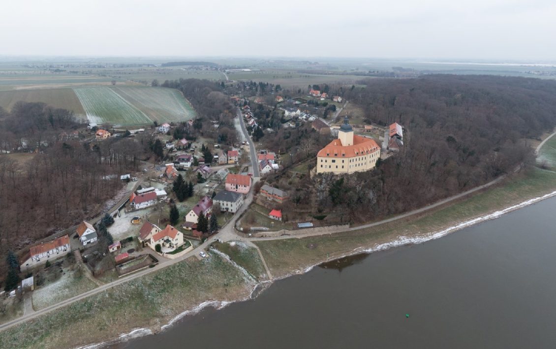 Neuhirschstein 3 viertlboeck